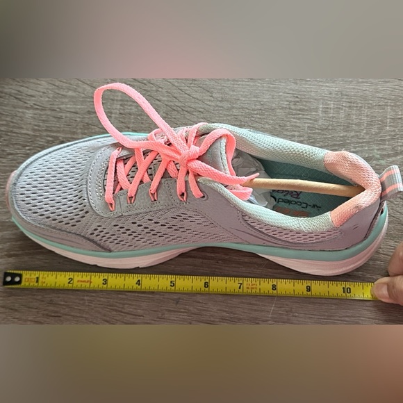 Skechers Deluxe Walkers shoes with memory foam women’s 7.5 - Picture 6 of 7